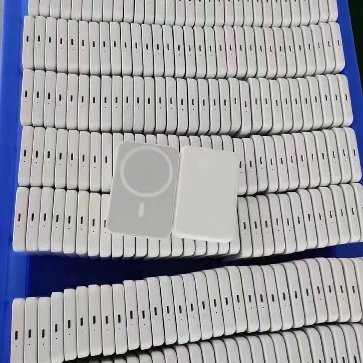 Apple Mag-Safe Battery Pack Palette