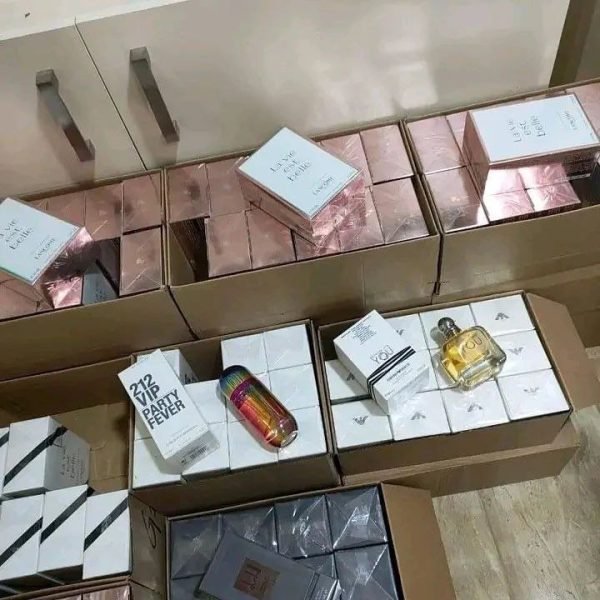 Authentic Perfumes Pallet - Image 3