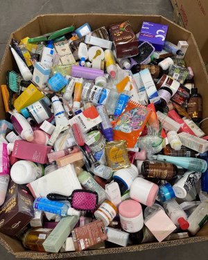 Cosmetics & Beauty Pallet - Image 7