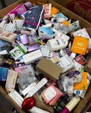 Cosmetics & Beauty Pallet - Image 5