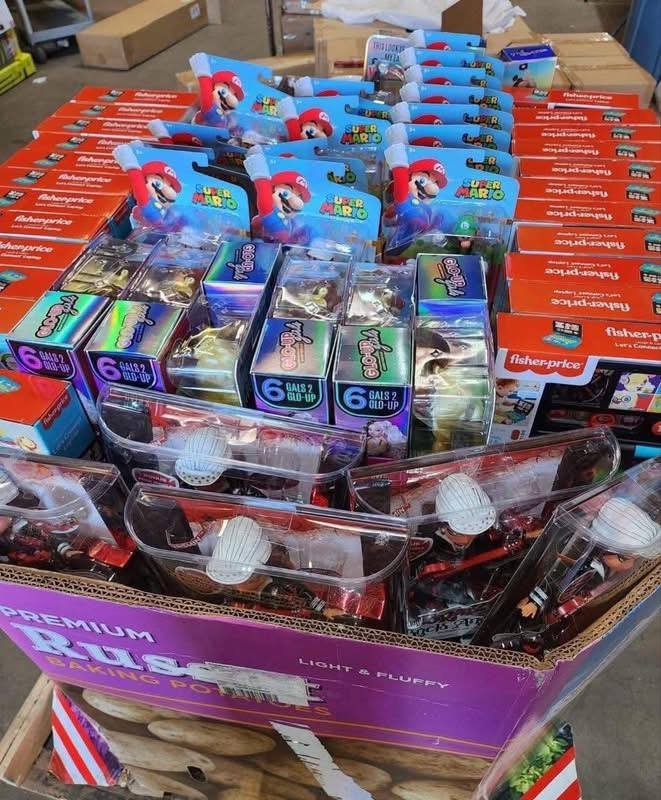 General Toys Pallet - Image 5