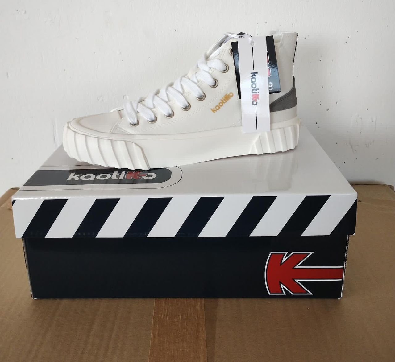 Men’s Shoes Pallets - Image 10