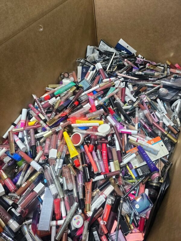 Name Brand Makeup (Polish Load Pallet) - Image 6
