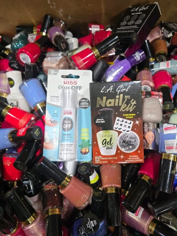 Name Brand Makeup (Polish Load Pallet) - Image 11