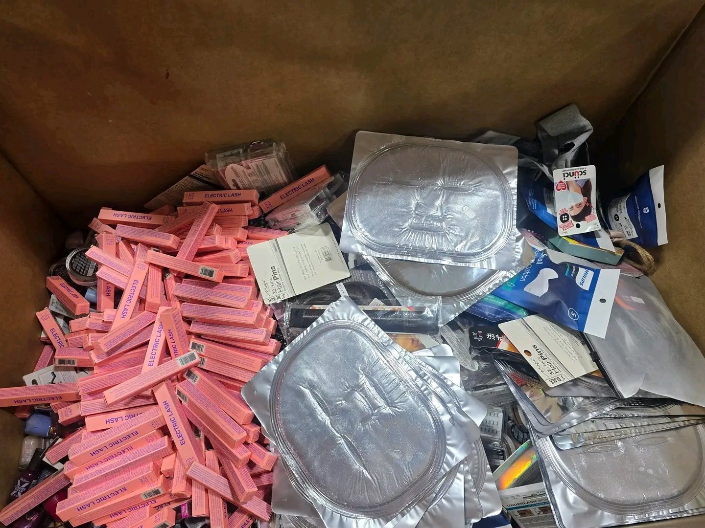 Name Brand Makeup (Polish Load Pallet) - Image 7
