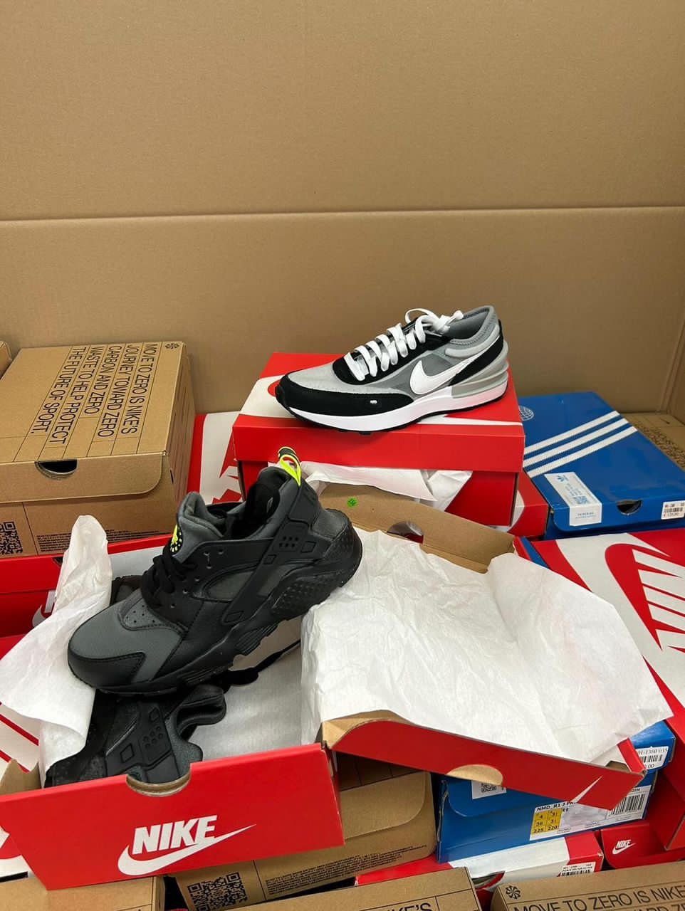 Overstock Shoes Pallets - Image 10