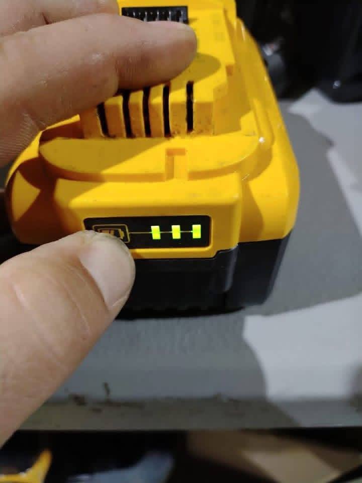 Power Tool Battery Pallet - Image 12