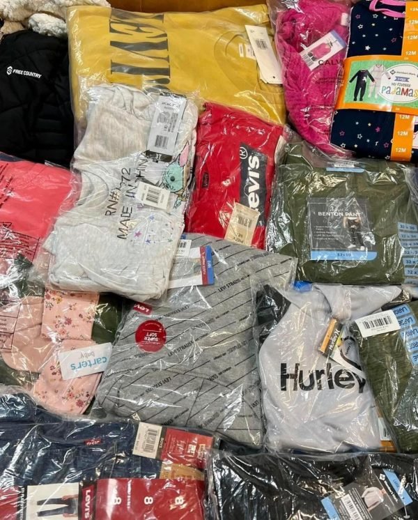 Sam’s Club Clothes Pallets - Image 4