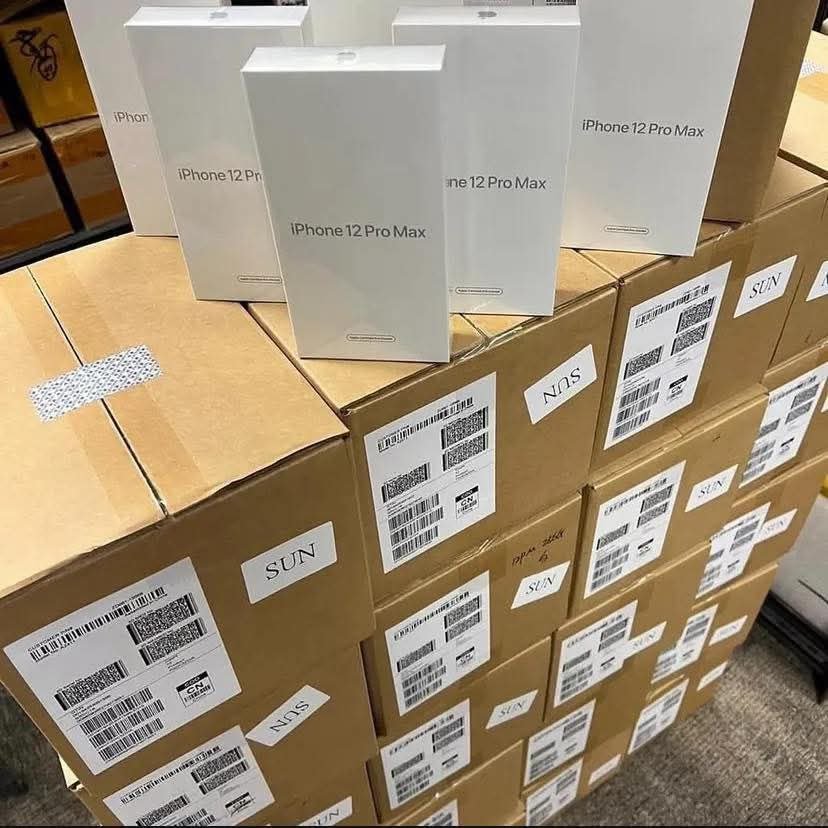 iPhone 12 Pro Max Pallet - Image 5